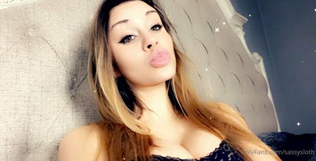 sassysloth modèle hd photo