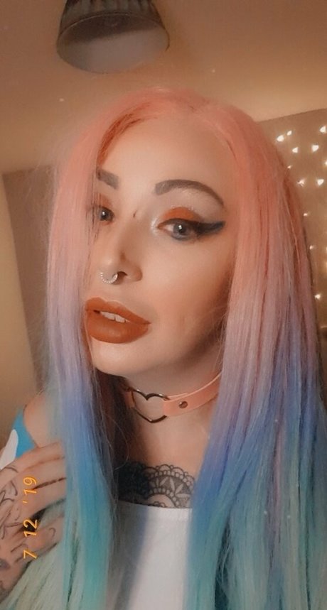 queenrainifree modèle de haute qualité archive