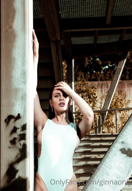 ginnaonly modèles nus galerie