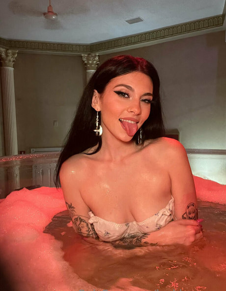 leahjamesxo modèle joli archive