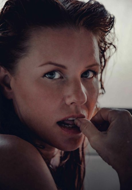 Carrie Keagan actrice érotique collection