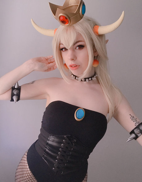 Sleepy Kokiri modèle érotique galerie