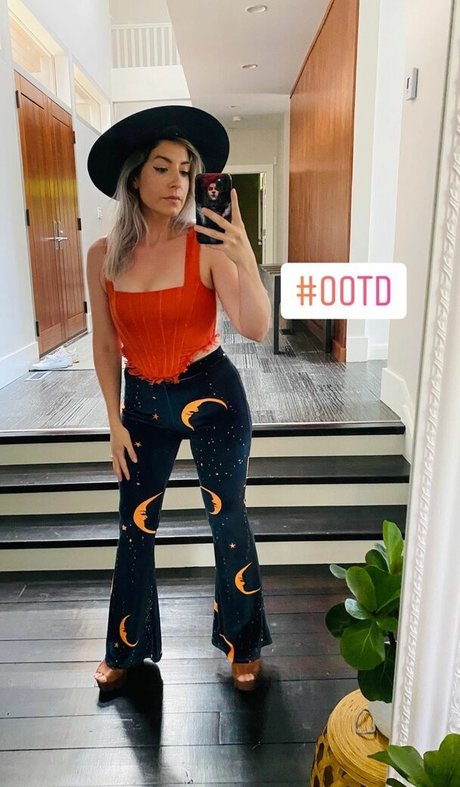 Rebecca Ford actrice libre photos