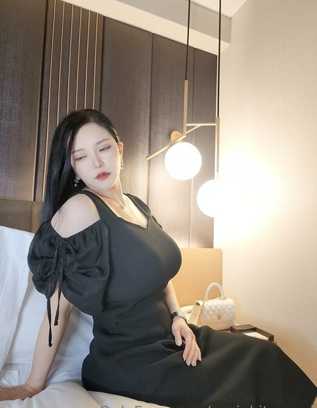 anriokita real étoile sexy galeries