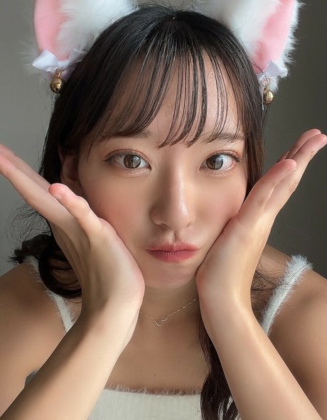 krm___320 star du porno parfaite image