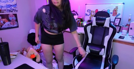 ThatGirlGatto art modèle archive