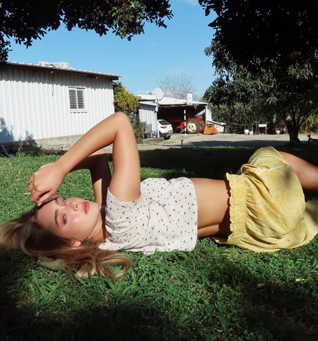 fétichisme des pieds asiatiques onlyfans hd xxx img