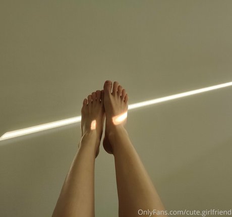 cute girlfriend jolie actrice images