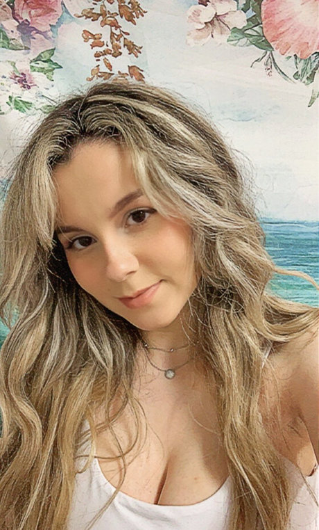 Aniela star du porno adulte galeries