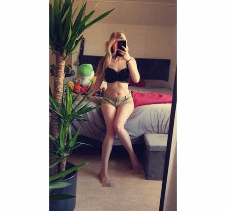 Purrluna mannequin des photos