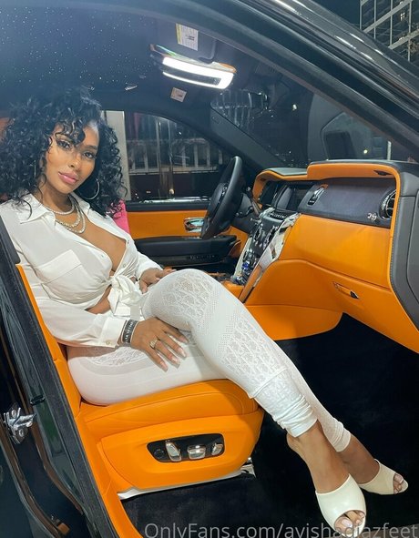 ayishadiazfeet modèle chaud images