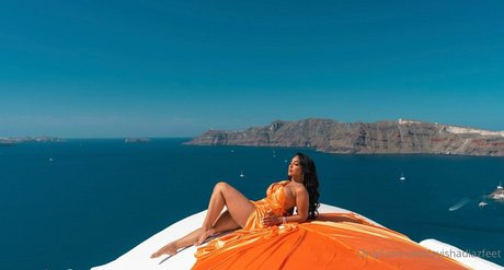 ayishadiazfeet étoile de haute qualité img