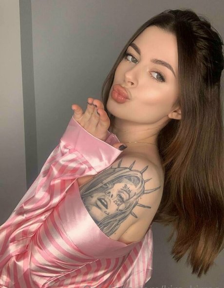 kira kirraa top star archive