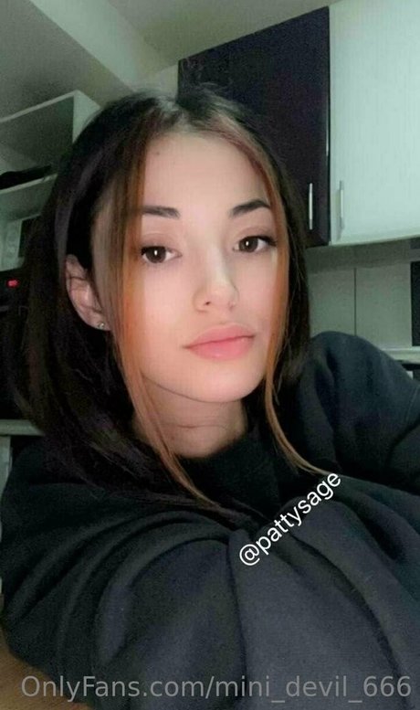 lesbiennes strapon onlyfans haute définition érotique galeries