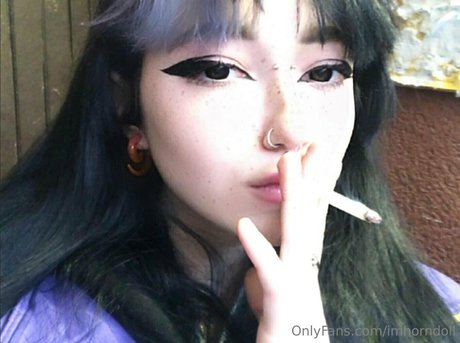 influenceur des médias sociaux onlyfans gratuit parfait img