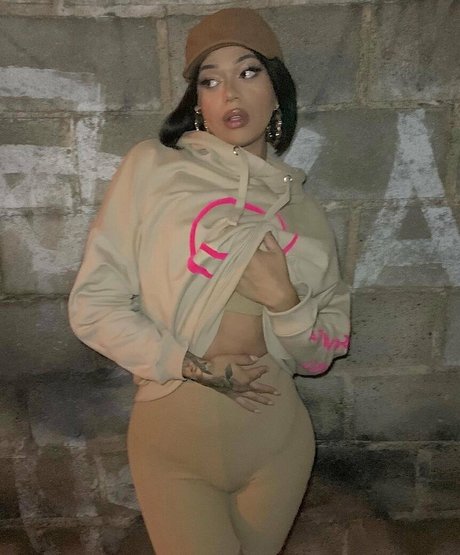 transsohot modèle sympa photos