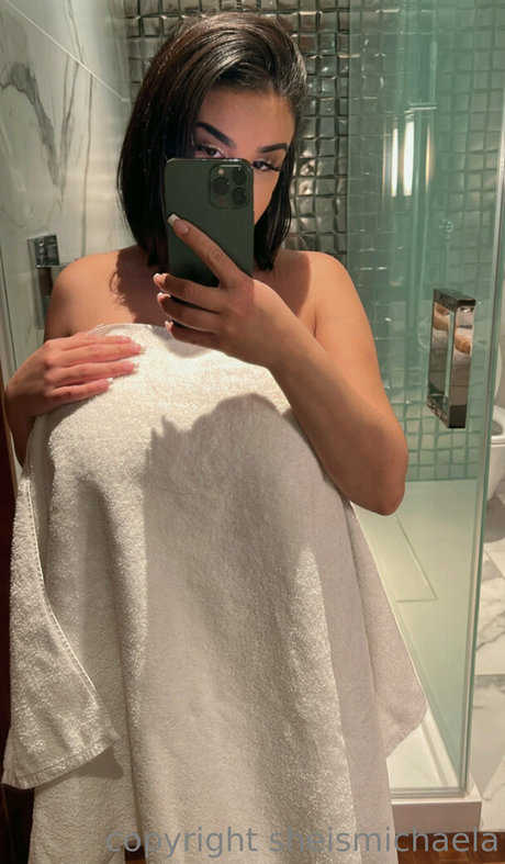 sheismichaela étoile gratuite des photos