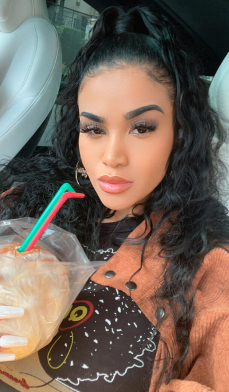 sheismichaela haut étoile archive