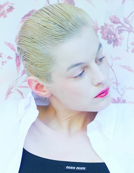 Emma Corrin étoile xxx photos