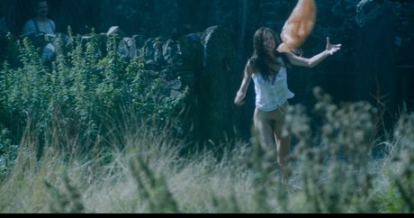 Emma Corrin actrice exclusive images