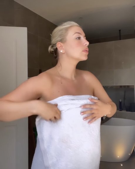 Olivia Buckland étoile chaude images