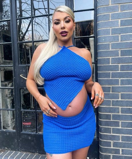 Olivia Buckland art modèle galeries