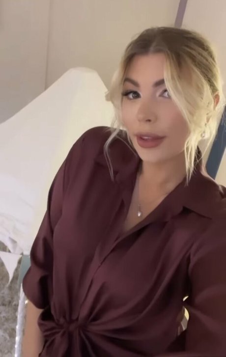 Olivia Buckland art de star du porno des photos