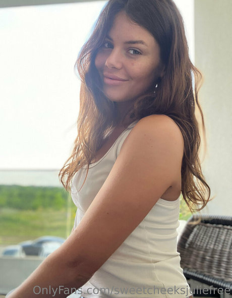 sweetcheeksjuliefree actrice chaude photo