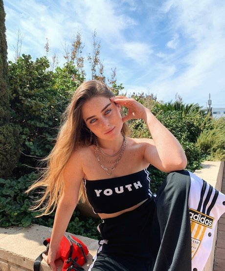 Effy Palarya star du porno adulte image