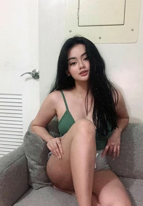 Lhea Bernardino jolie étoile galeries