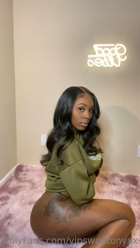 vipsweetonyxx étoile xxx photo