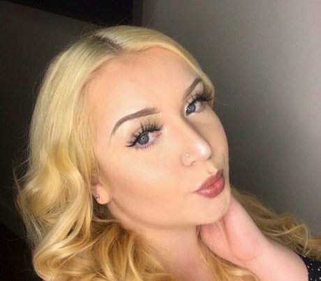 theoliviaskies sexe de star du porno photo