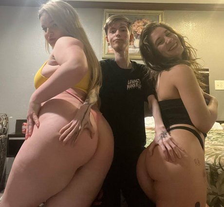 Long Neck actrice érotique collection