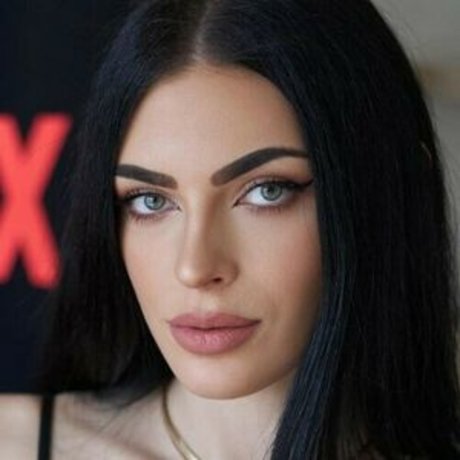 Jaqueline Neubauer étoile magnifique img