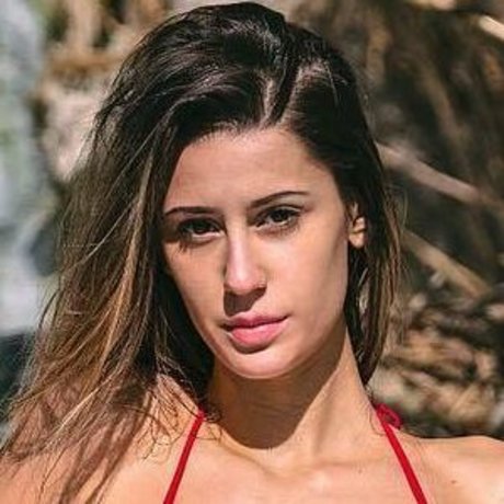 Francesca Paiardi modèle joli image