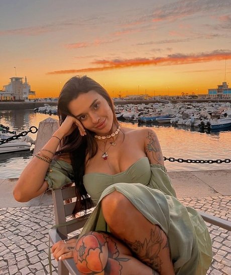 janadeoliveira_ modèle gratuit photo