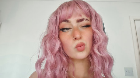 Satans Girl star du porno nue photo