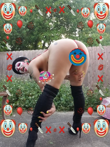 Goth Clowne Extraordinaire_ jolie actrice des photos