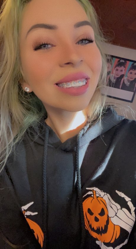 Sasha Hall star du porno sympa galerie