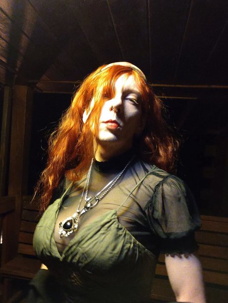 Sara Nous belle actrice galeries