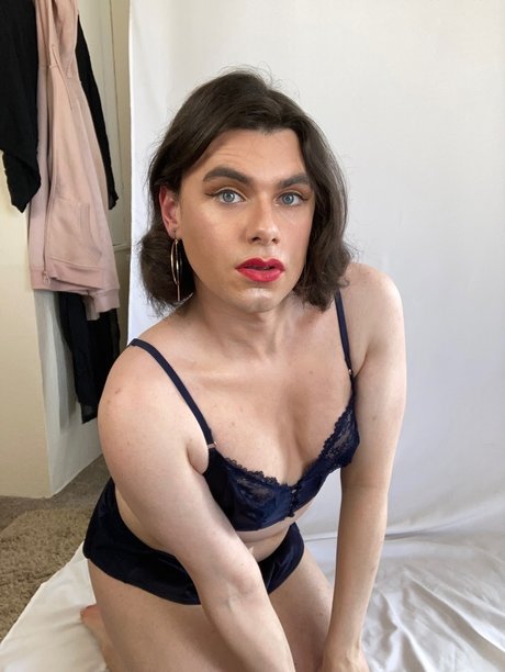 Sara Pinku star du porno belle collection