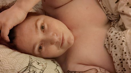 Strigol Sky actrice érotique photo