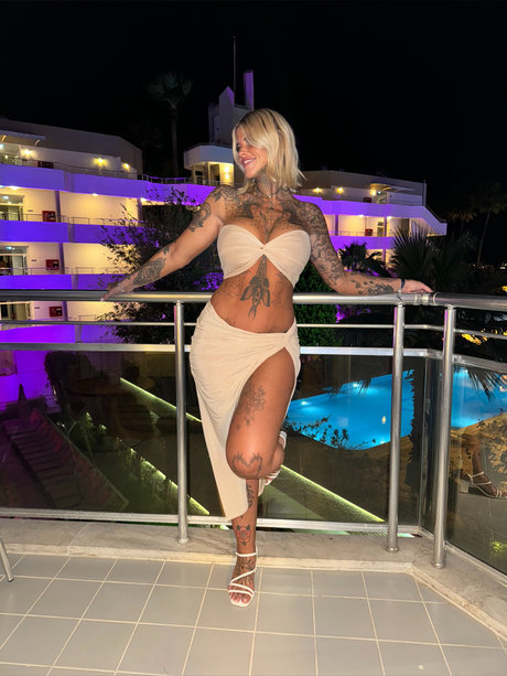 Scarlet Black_ star du porno belle photo