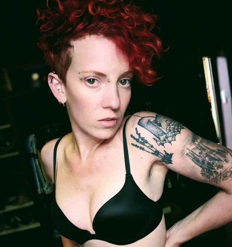 Scarlett Fever modèle joli archive