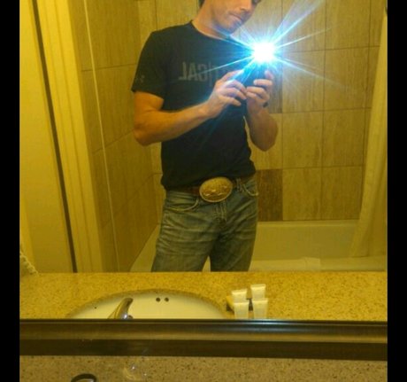 Joshley haut de star du porno des photos