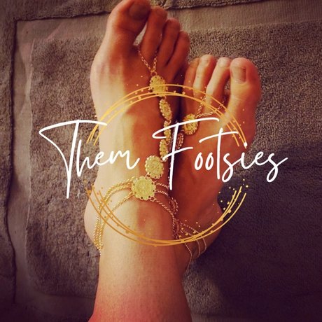 Them Footsies actrice porno photo
