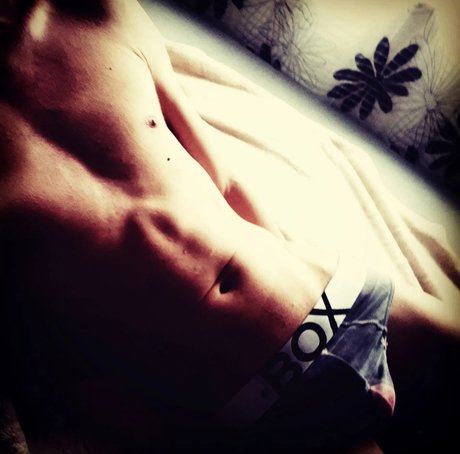 _The Masked Man_ étoile parfaite archive