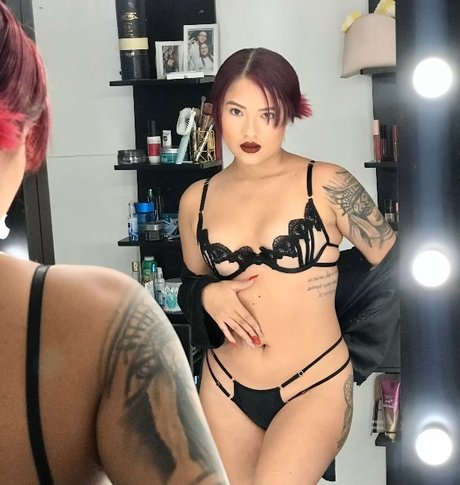 stefania Sanchez actrice artistique image