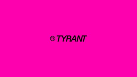 The TS Tyrant sexe star du porno photo