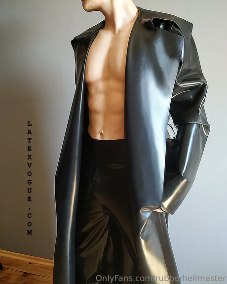 rubberghost star du porno parfaite img